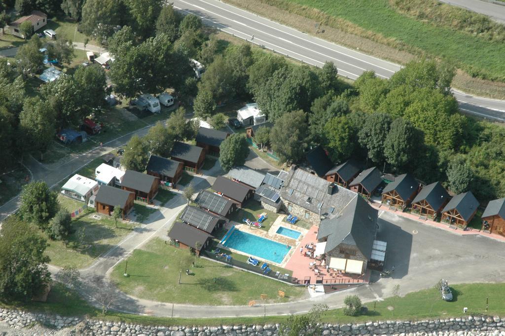 Camping Era Yerla D'Arties Exterior photo